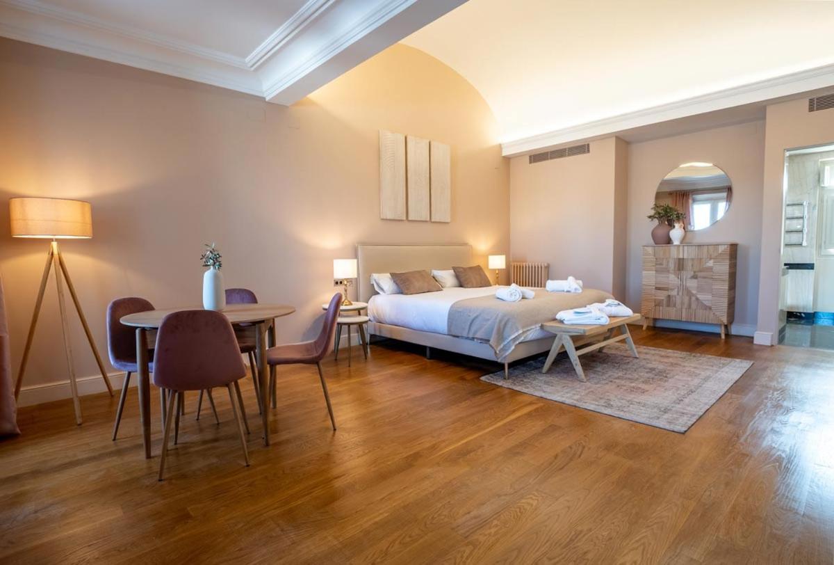 Hotel Font De La Canya Avinyonet del Penedes Екстер'єр фото