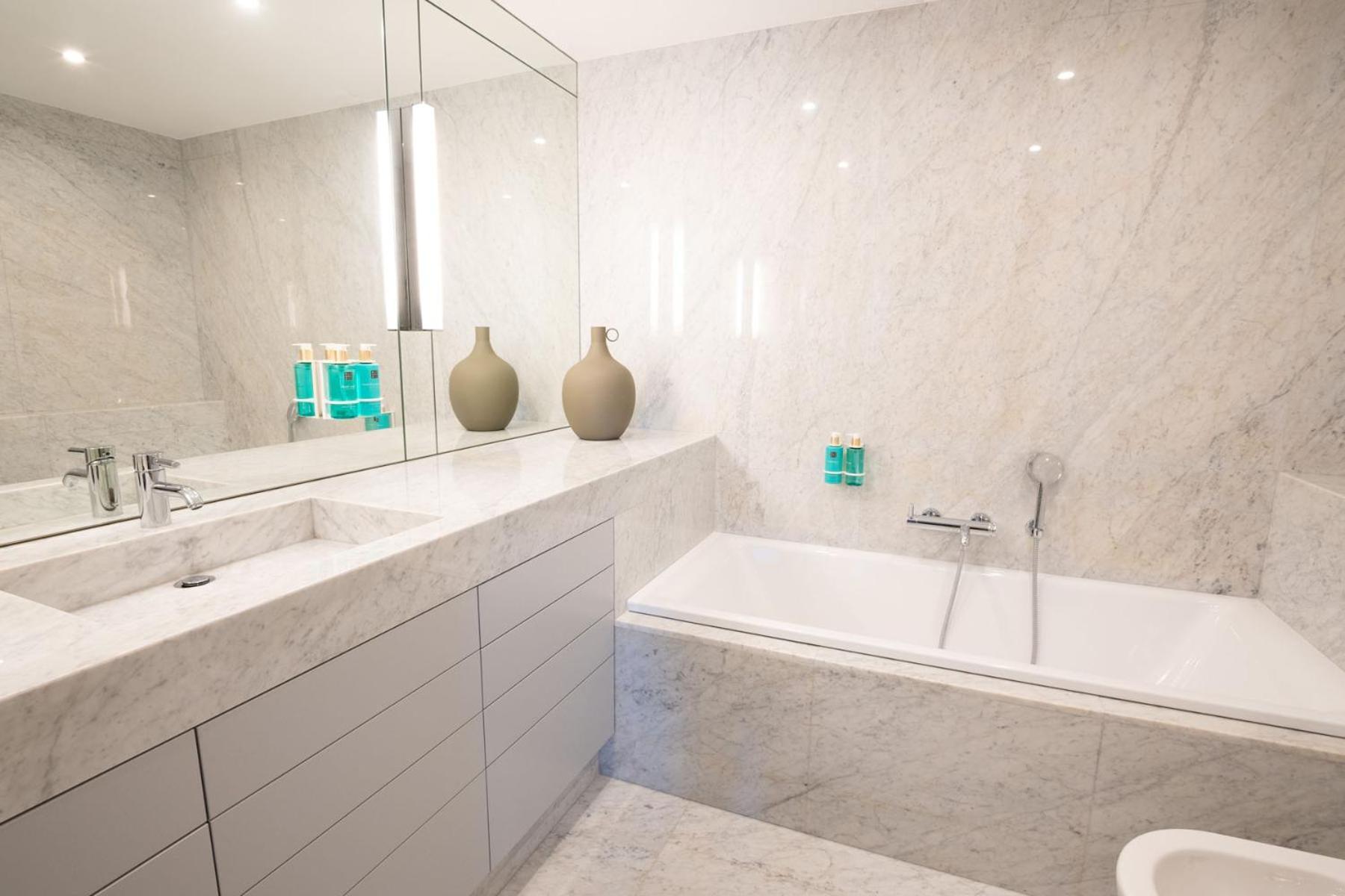 Hotel Font De La Canya Avinyonet del Penedes Екстер'єр фото